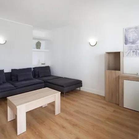Apartamento Dani Apartment *